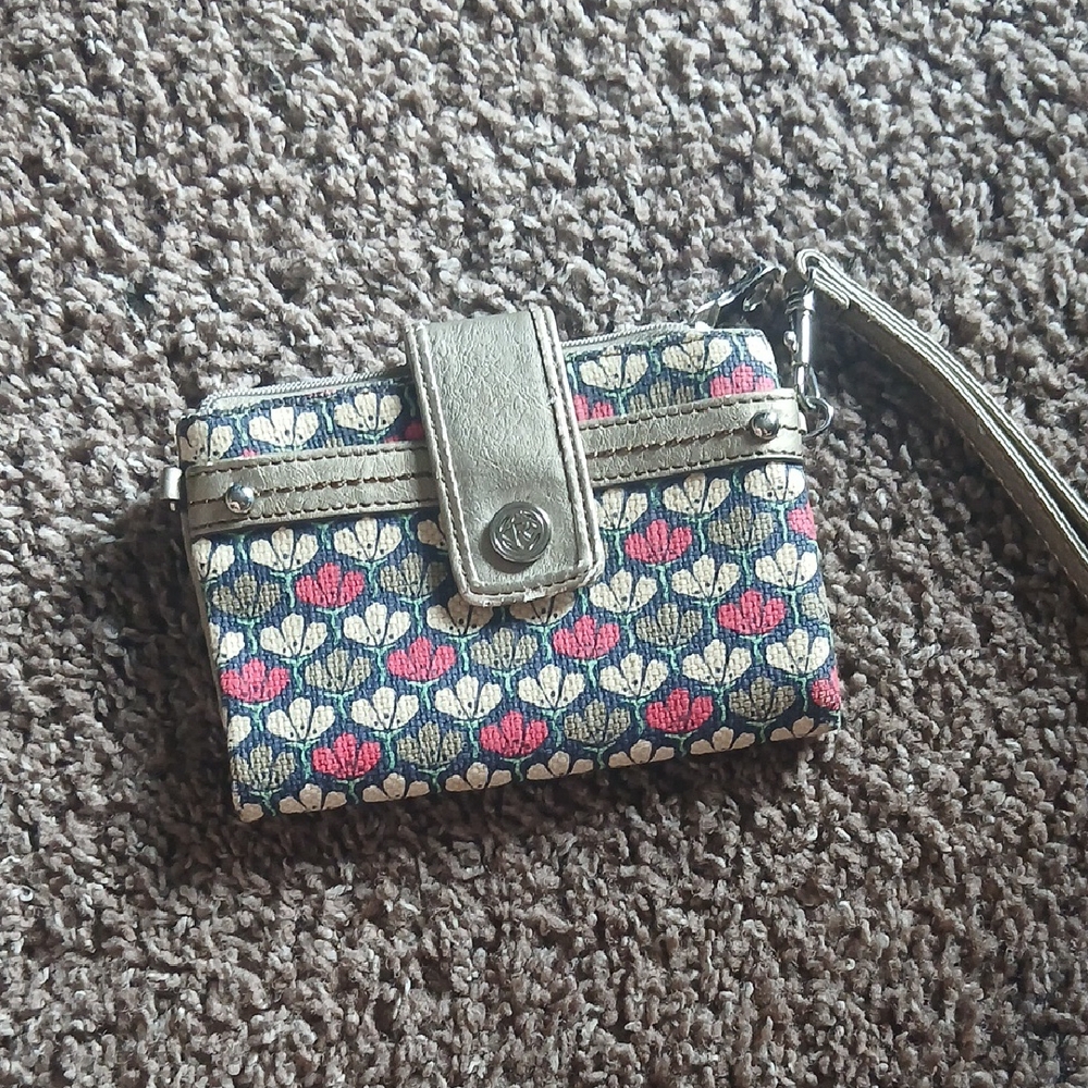 Relic Floral Wristlet Wallet